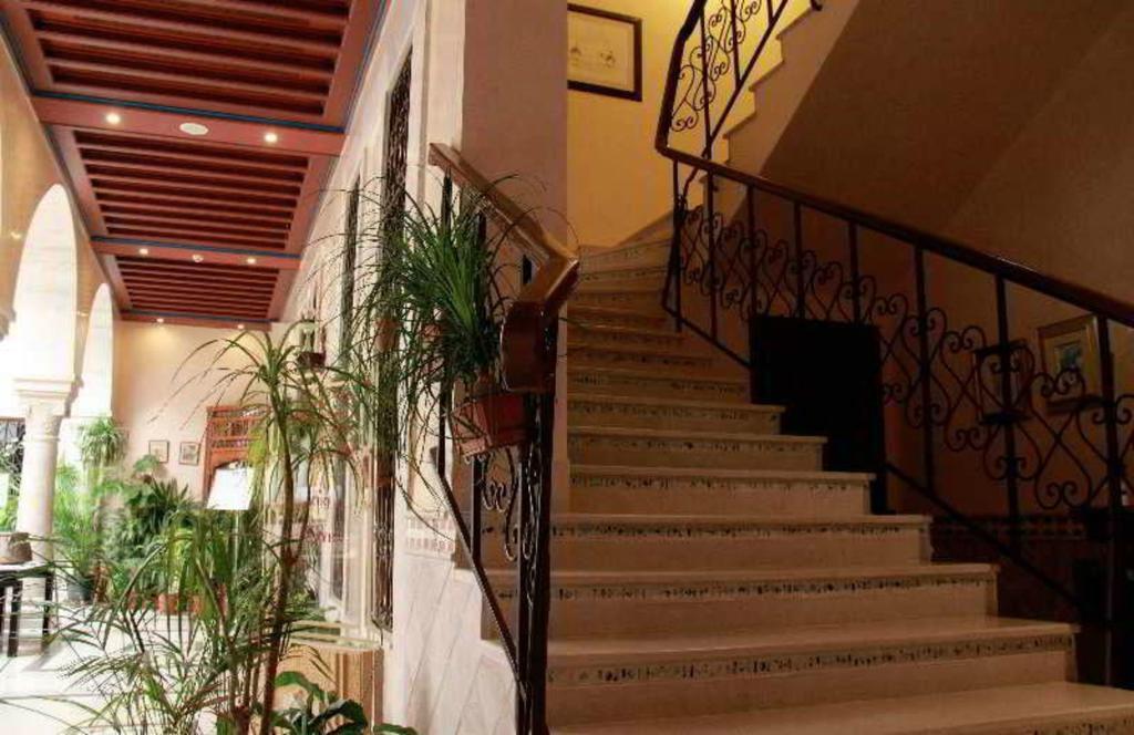 Hotel Borj Dhiafa Sfax Esterno foto