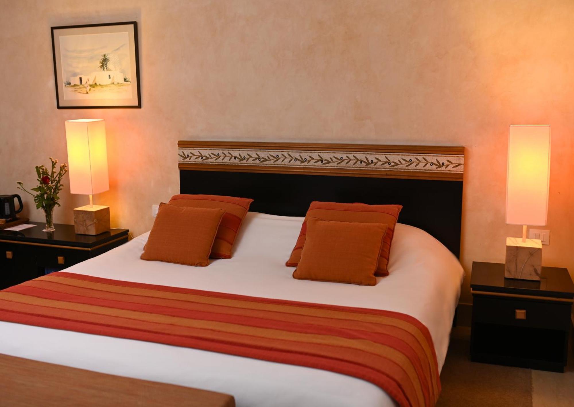 Hotel Borj Dhiafa Sfax Esterno foto
