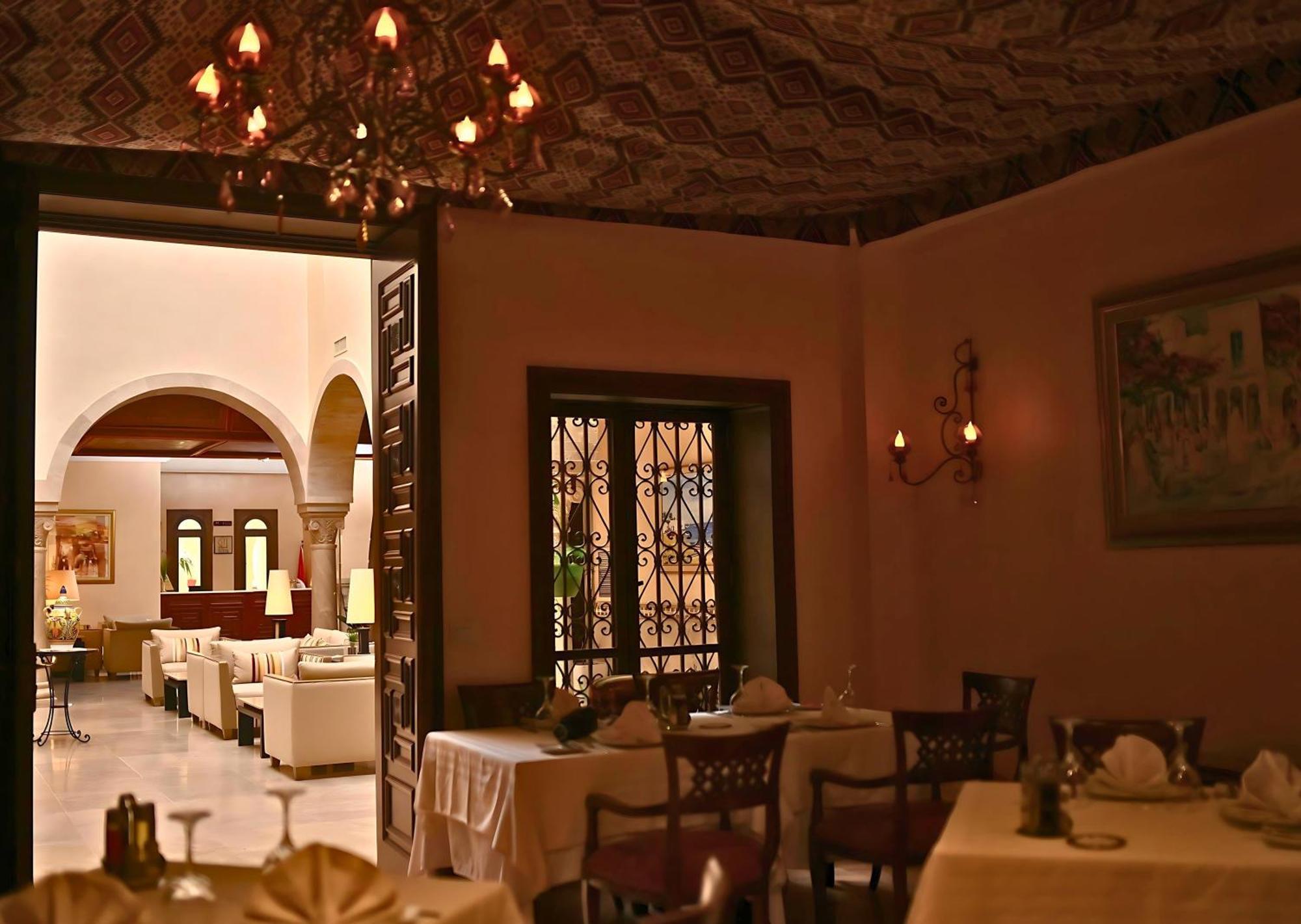 Hotel Borj Dhiafa Sfax Esterno foto