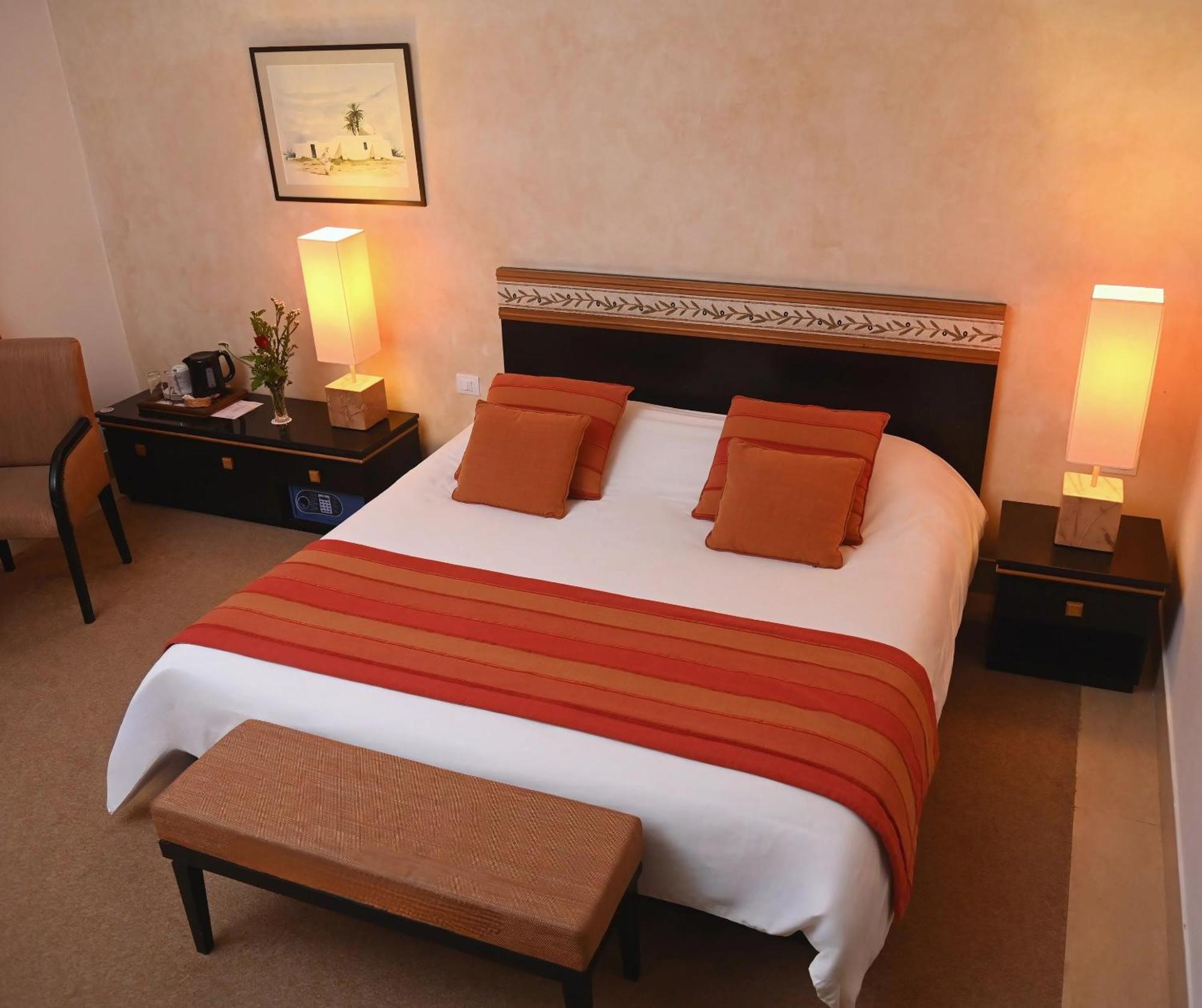 Hotel Borj Dhiafa Sfax Esterno foto
